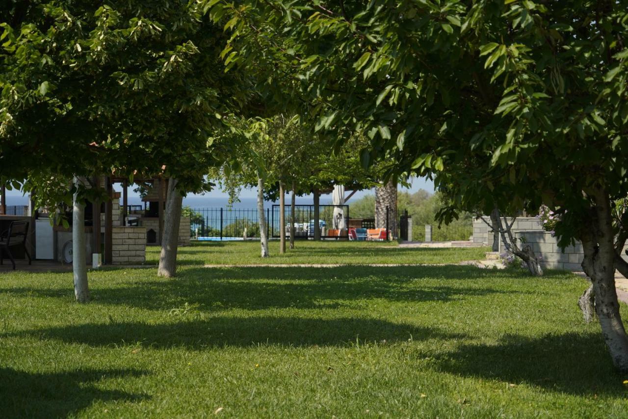 Secret Paradise Villas Loutra Elevtheron Экстерьер фото